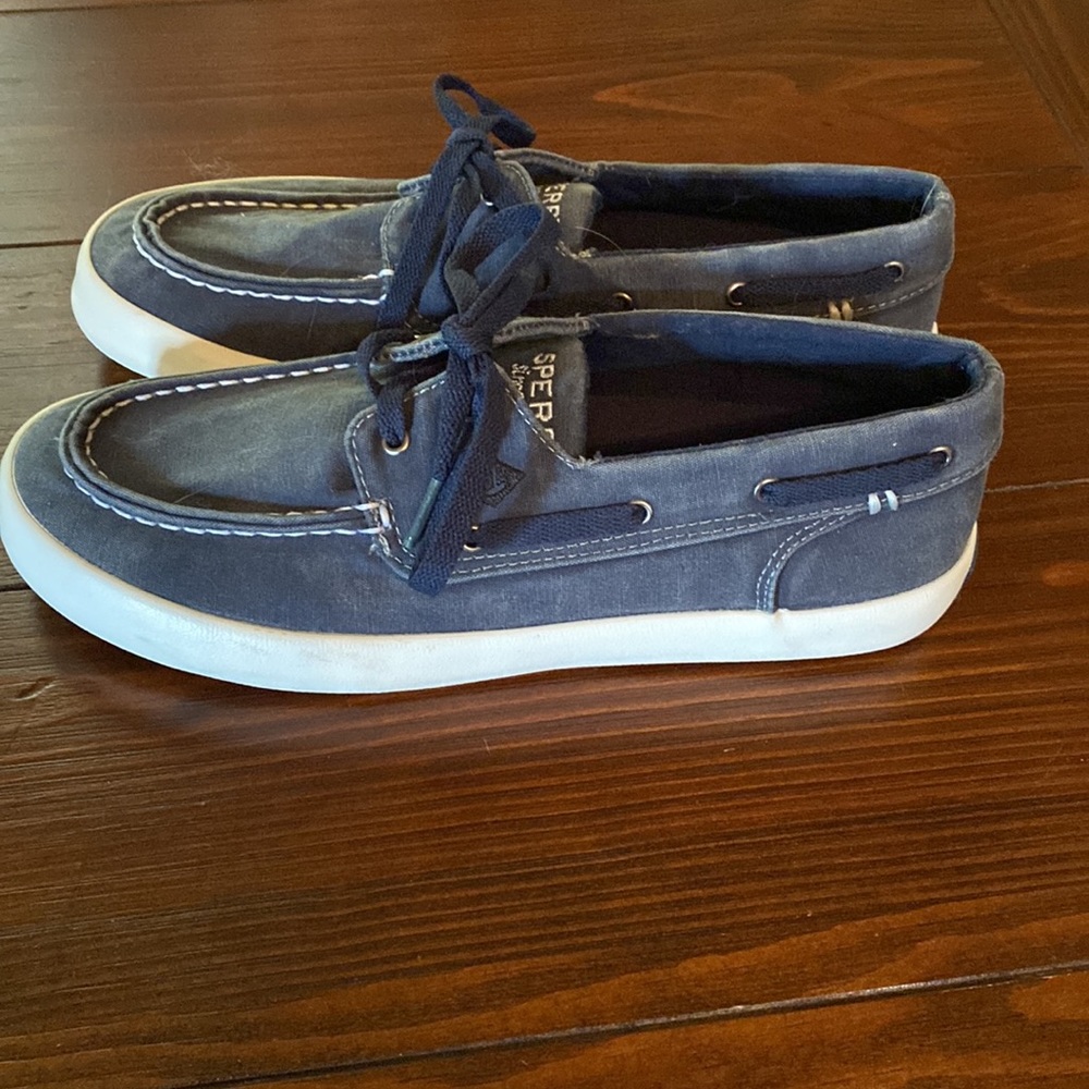 Shoes - Picture 4 of 4